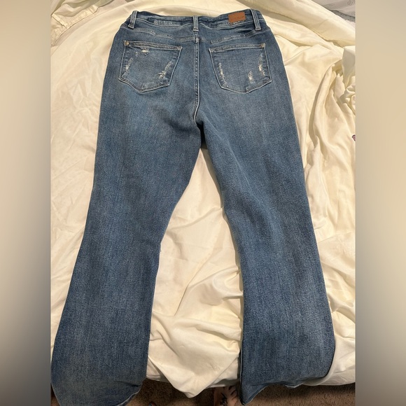 Judy Blue Jeans - Picture 3 of 3